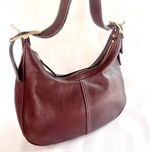 Classic Vintage Coach Shoulder Bag
